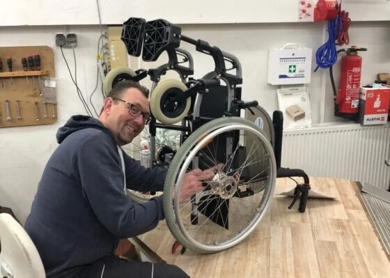 Rollstuhlreparatur in Werkstatt